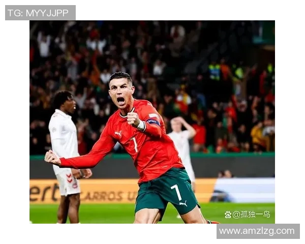 小卡足球明星究竟是谁引发了众多球迷的热议与关注